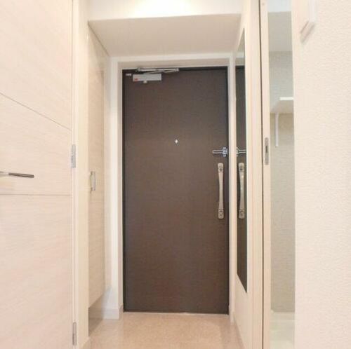 ミリアン四天王寺夕陽丘の玄関