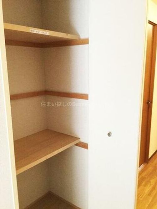 コーシャハイツ相生1-304の内装