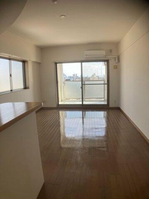 ルナコート塚本の居間