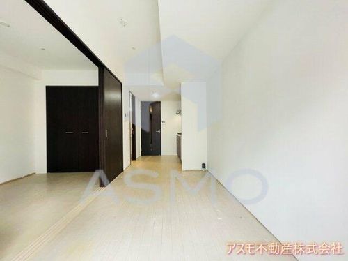 大阪府大阪市中央区徳井町2丁目(マンション)の賃貸物件の居間