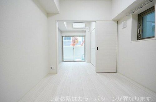 大阪府大阪市中央区内淡路町2丁目(マンション)の賃貸物件の居間