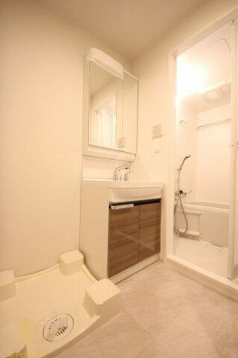 ファーストフィオーレ九条の内装