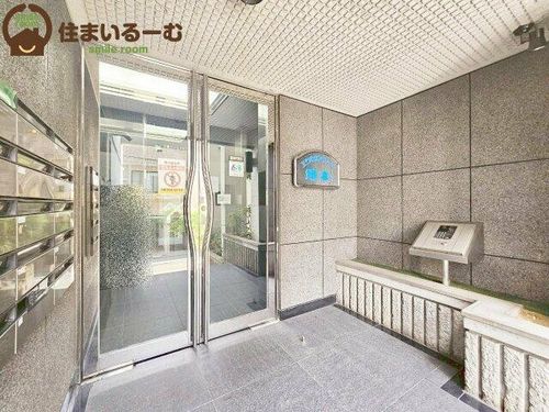 エクセルウィーン塚本の玄関