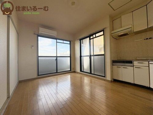 エクセルウィーン塚本の居間