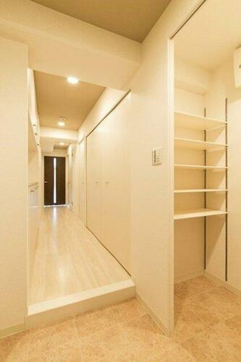 Jouir Isshaの玄関