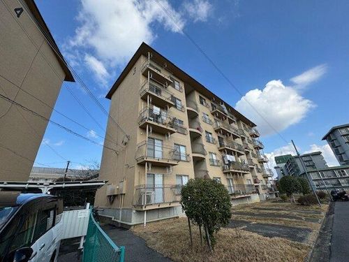 狭山遊園ハイツの外観