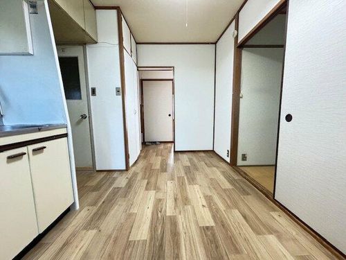 狭山遊園ハイツの居間