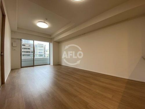 大阪ひびきの街ザ・サンクタスタワーの居間