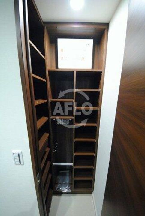 大阪ひびきの街ザ・サンクタスタワーの内装