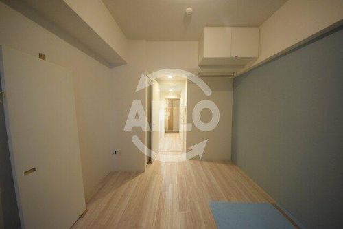 セレニテ本町東リアンの居間