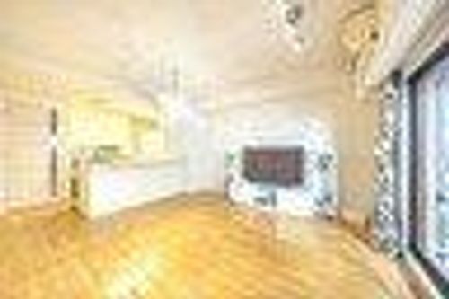 キングス夢咲シティひかりの街 A棟の居間