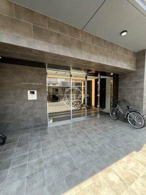 LIVIAZ NAMBA KRASSの玄関