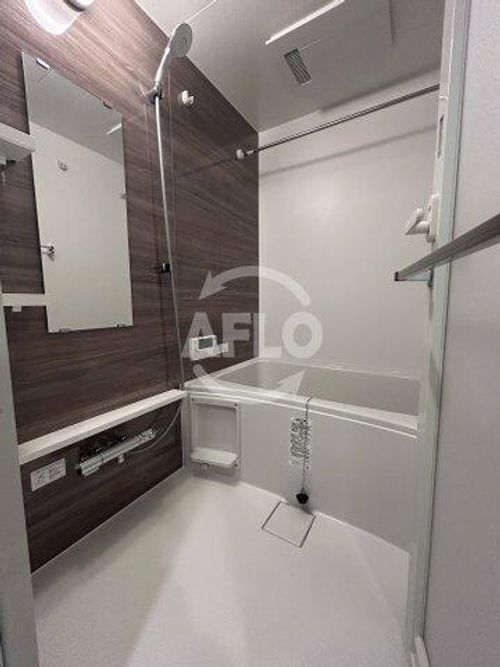 コンフォリア・リヴ新大阪西宮原ソルテラスの風呂