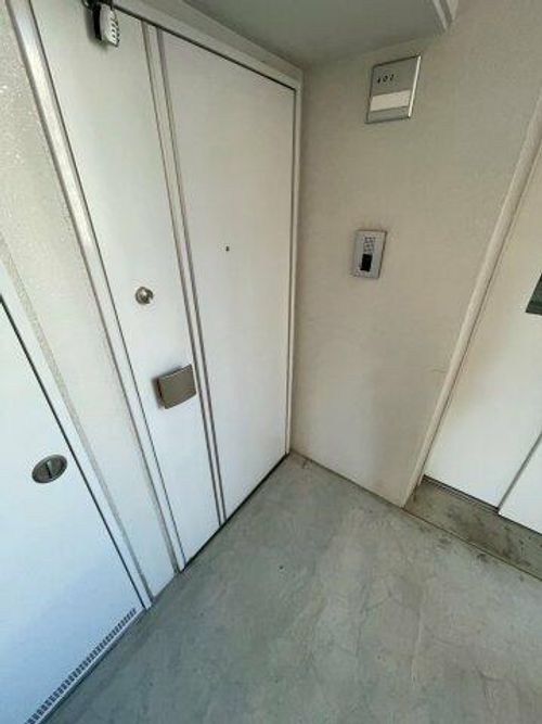 福岡県福岡市南区野間1丁目(マンション)の賃貸物件の玄関