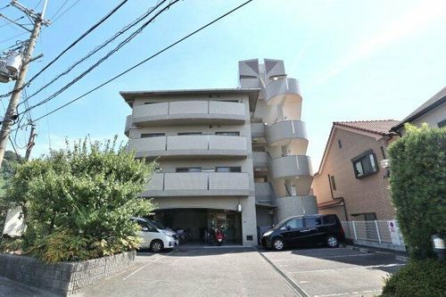 プラム離宮302の外観