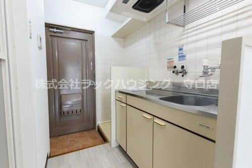 高瀬ハイツⅡのキッチン