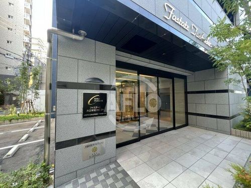 ファステート大正駅前トロフィの玄関