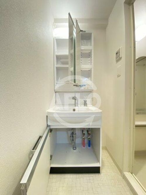 ファステート大正駅前トロフィの内装