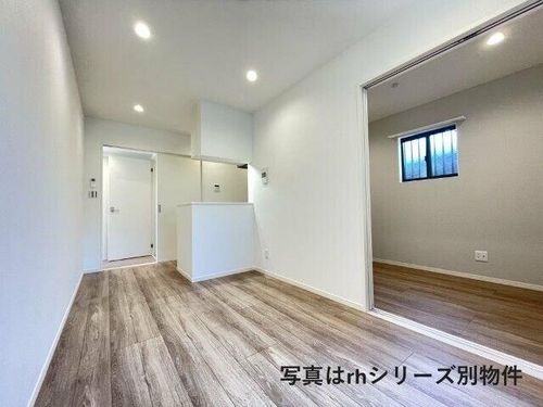 新築 (仮称)robot home 唐の原の玄関