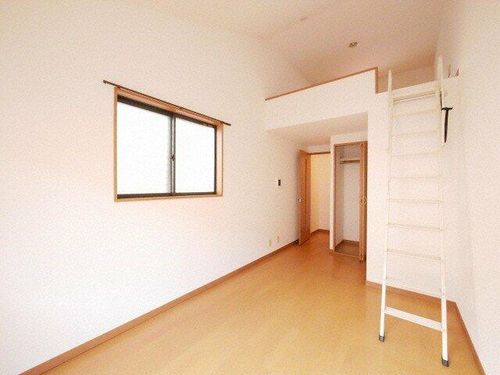 ロザリオカーサⅢの居間