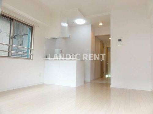 プライムアーバン薬院南の居間