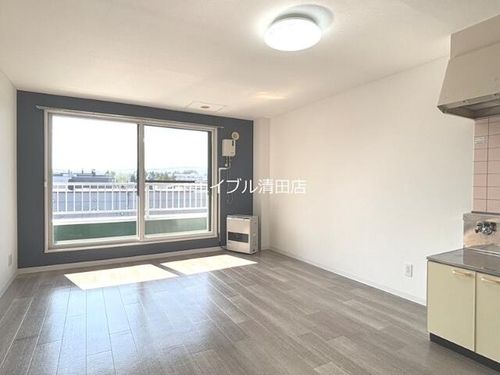 清田サンハイム羊ヶ丘通り403の居間