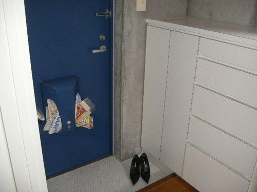 四季織る家5の玄関