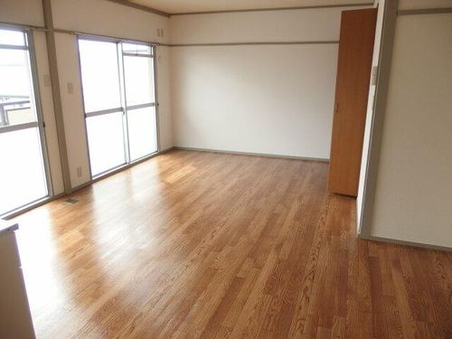 サンシャイン美合Ⅱの居間