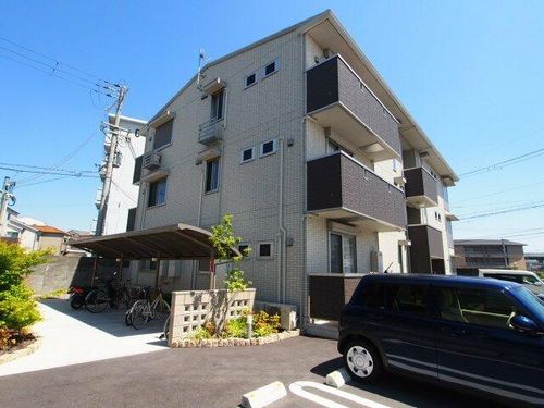 ディーモンテ深井沢町の外観