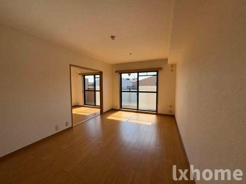 フロール南茨木の居間