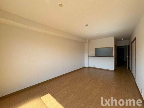 フロール南茨木の居間