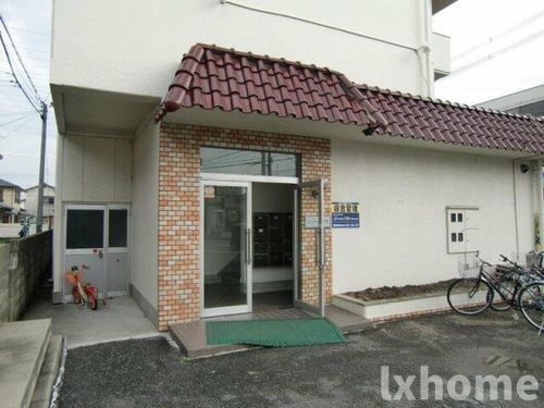 メゾーネ茨木の玄関