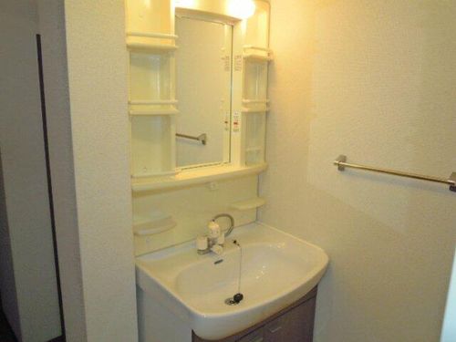 リオ谷上の内装