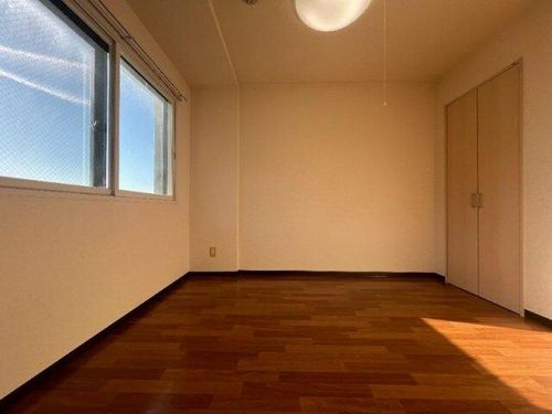 Jmms新光参番館302の内装