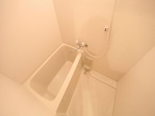 ビルーチェ並木Bの風呂