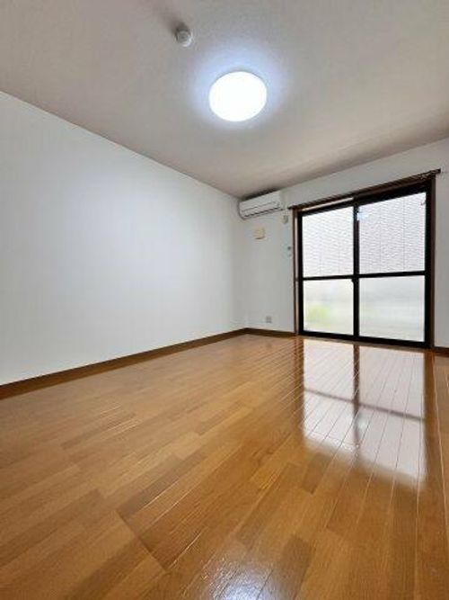 カーサ ディ パエーゼ205の居間