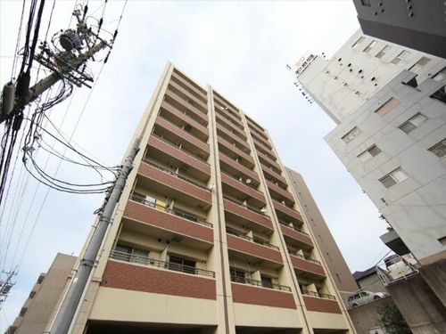 レジデンス金山スクエアの外観