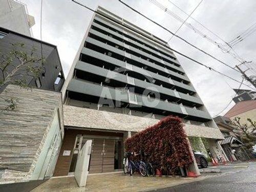 レジュールアッシュ難波MINAMIの外観