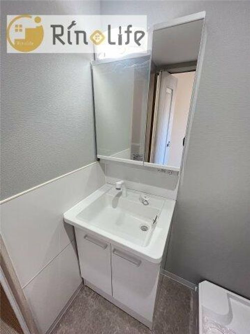 シャルルコートラペ301の内装