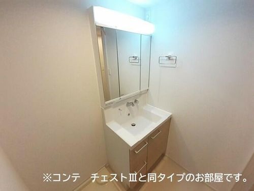 ウエスト コミタリアⅢの内装