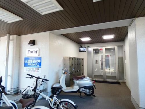 福岡県北九州市小倉北区片野新町2丁目(マンション)の賃貸物件の玄関