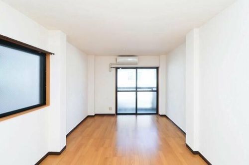 イマージュ赤坂の居間