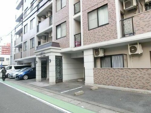 スタシオン大濠公園の外観