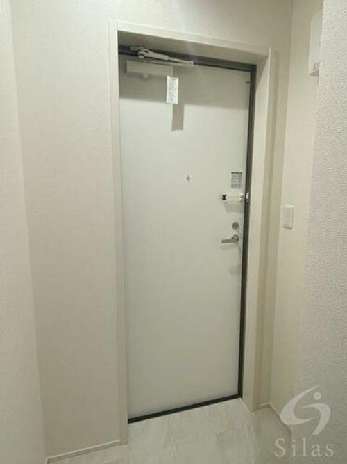 大阪府枚方市藤阪元町1丁目(アパート)の賃貸物件の玄関