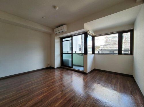 グリーンゲイブルズの居間