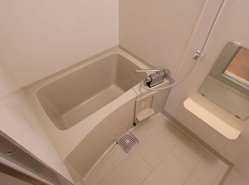 グリーンゲイブルズの風呂