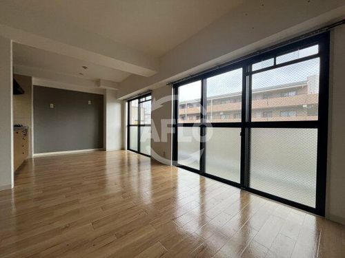 ル・アン緑地の内装