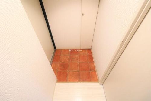 ロコベルソ月寒東の玄関