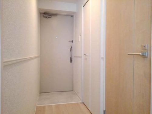 ブライトレジデンスの玄関