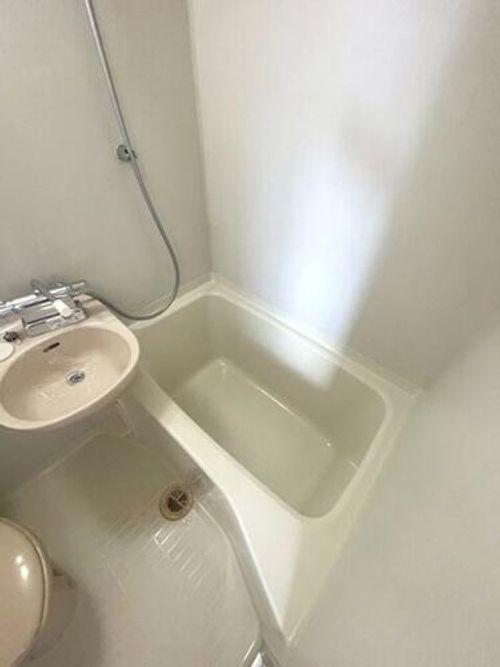 福岡県北九州市八幡東区山王1丁目(マンション)の賃貸物件601の風呂